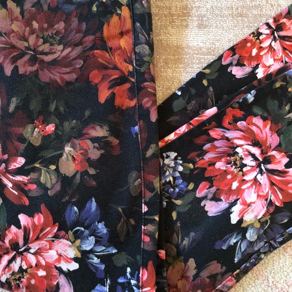 ⭐️GUESS Kate- Legging - Picture 3 of 5